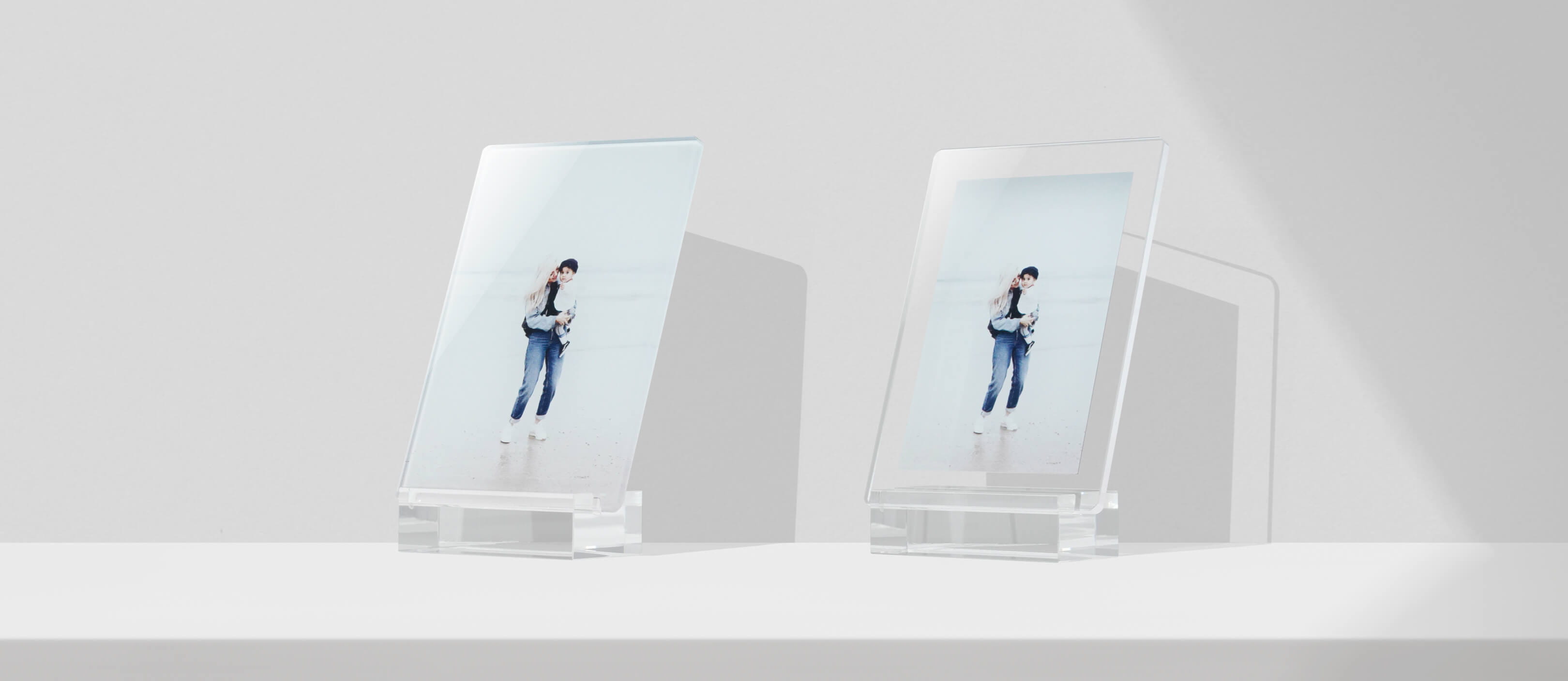 acrylic-stand-7.jpg